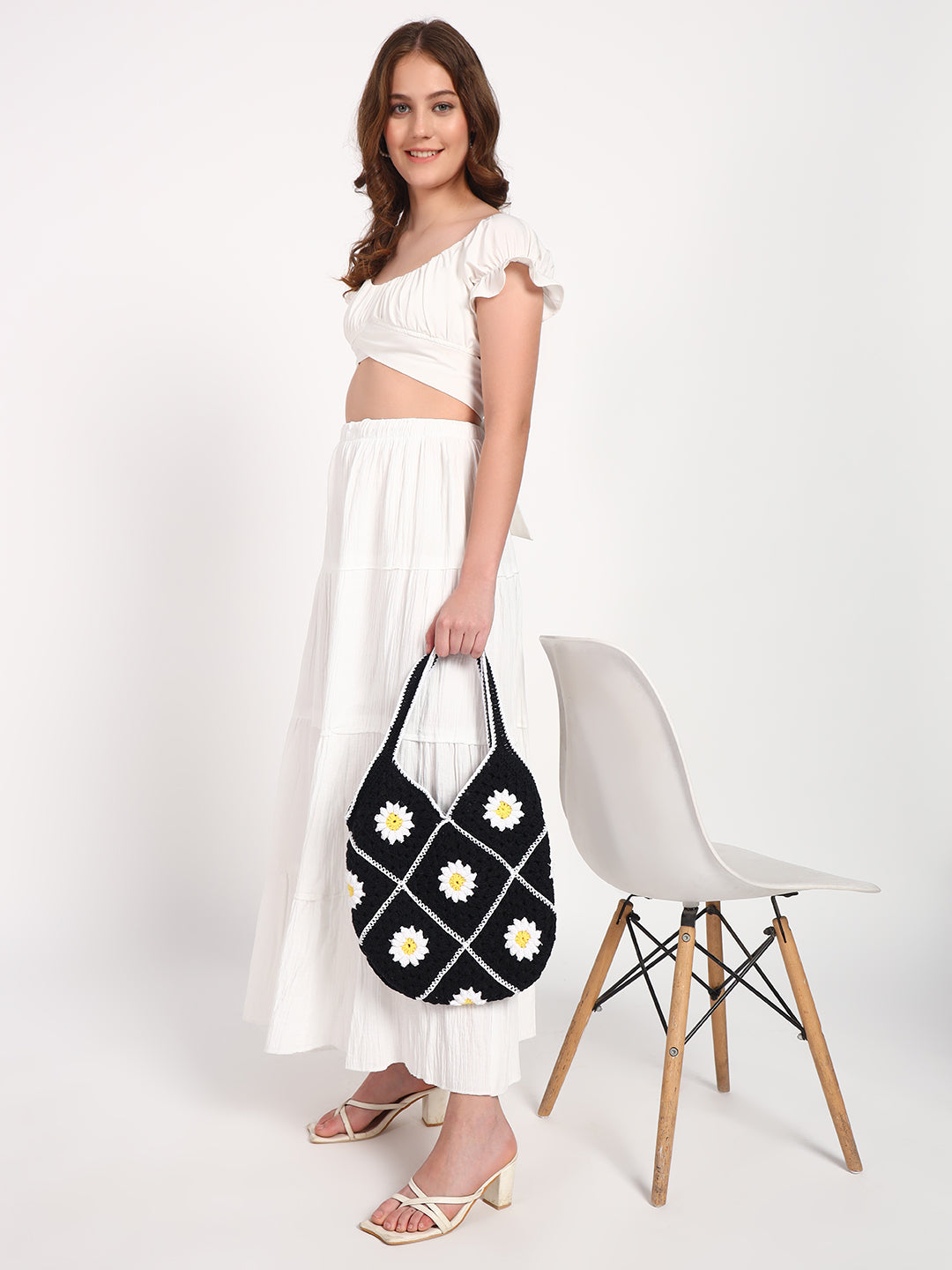 Black Daisy Crochet Handmade Bag