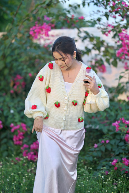 Strawberry 3D cardigan 🍓