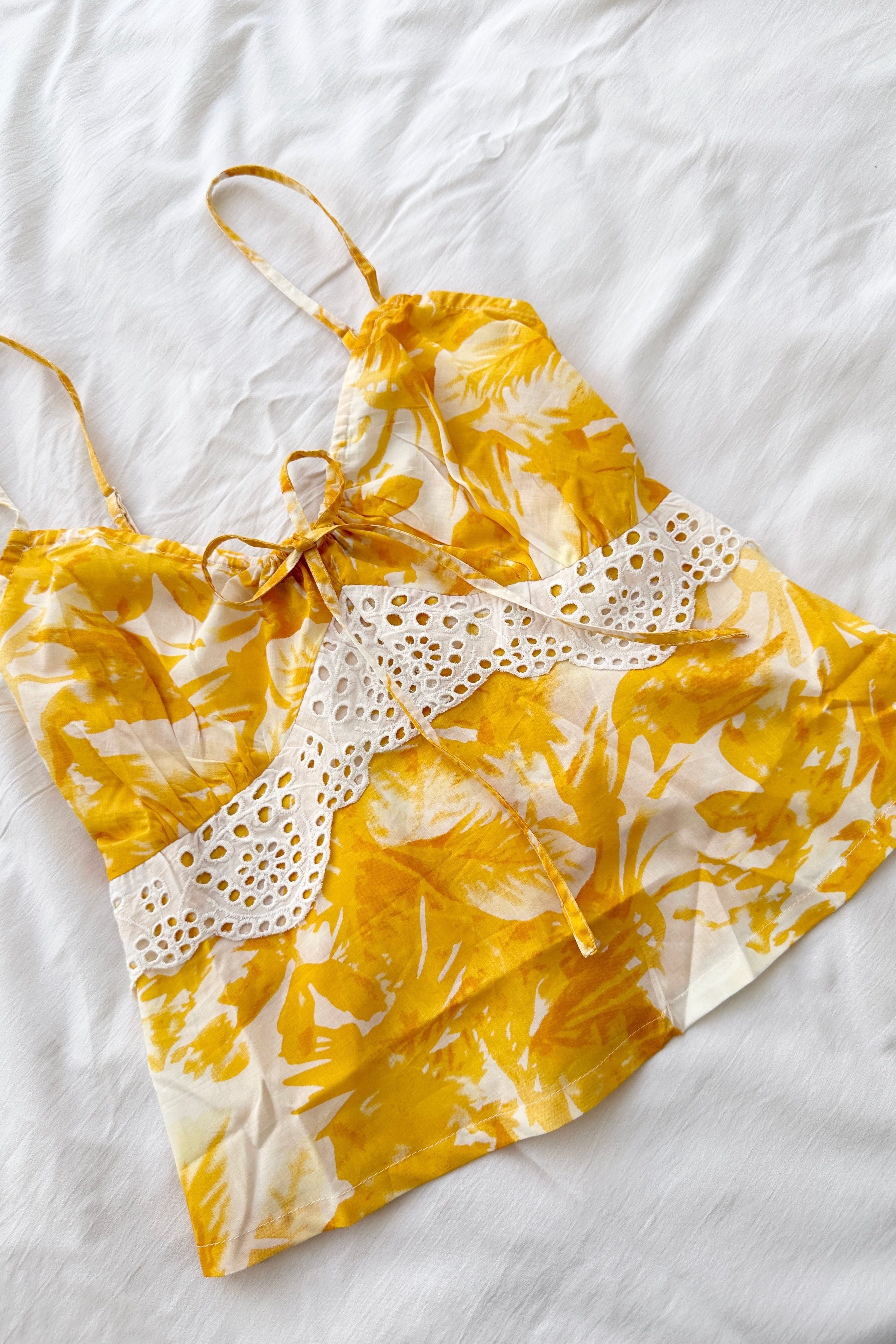 Gardenia Yellow Top