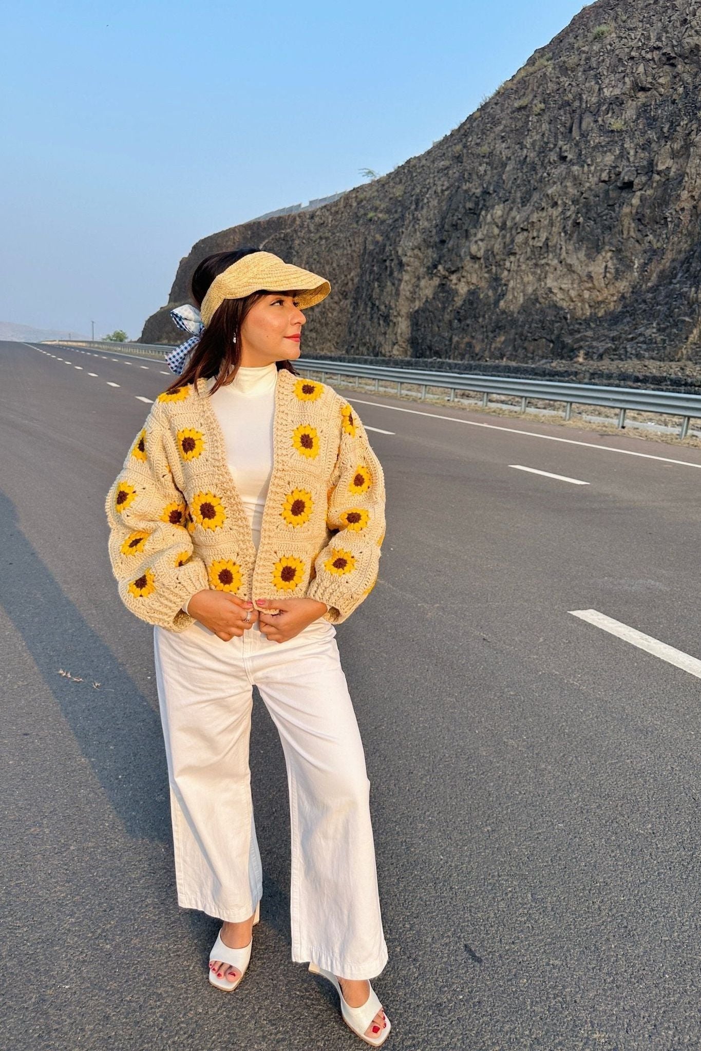 Beige Picnic Crochet Cardigan – SUGERCANDY