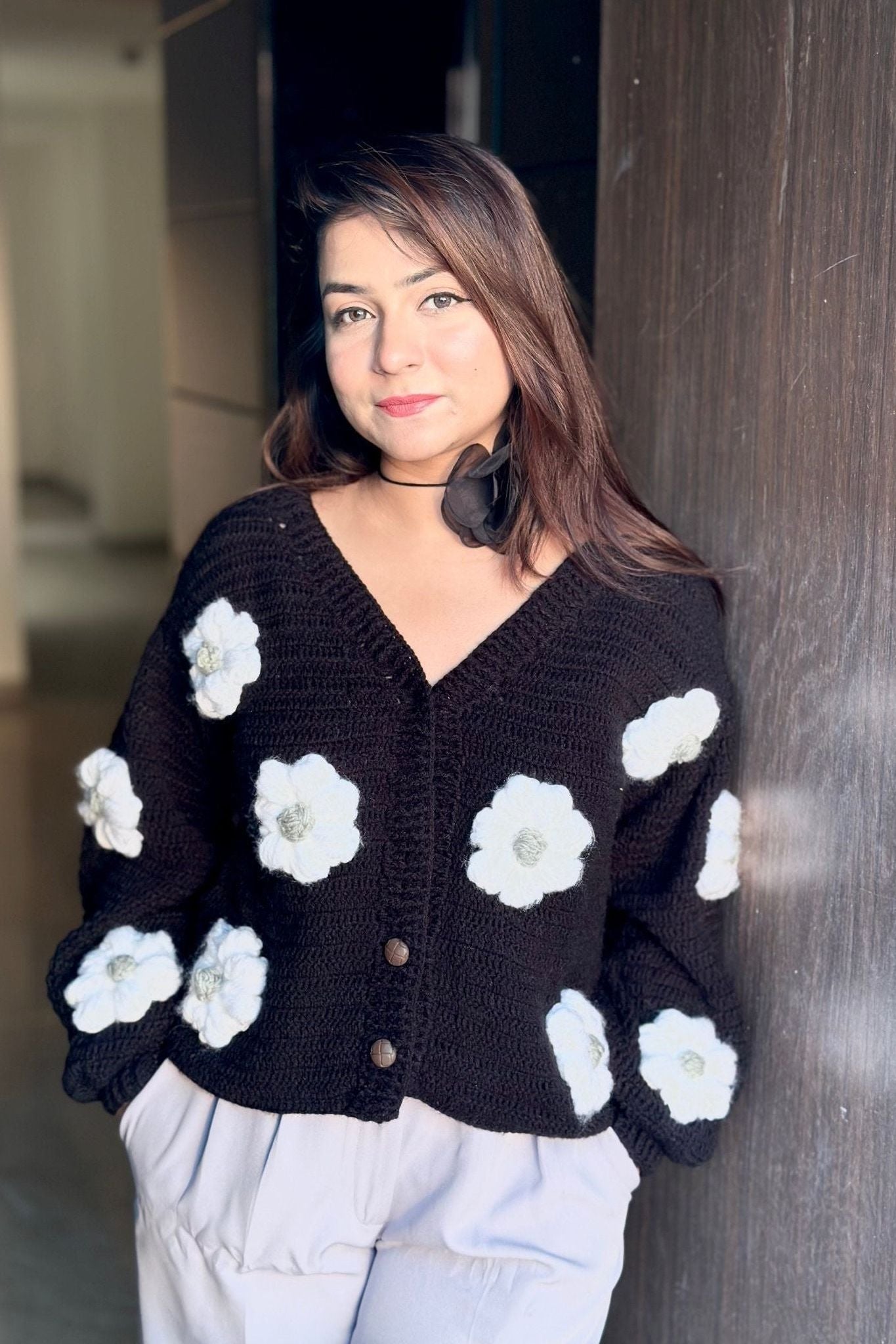 Black Grey Daisy Sweaters - SUGERCANDY