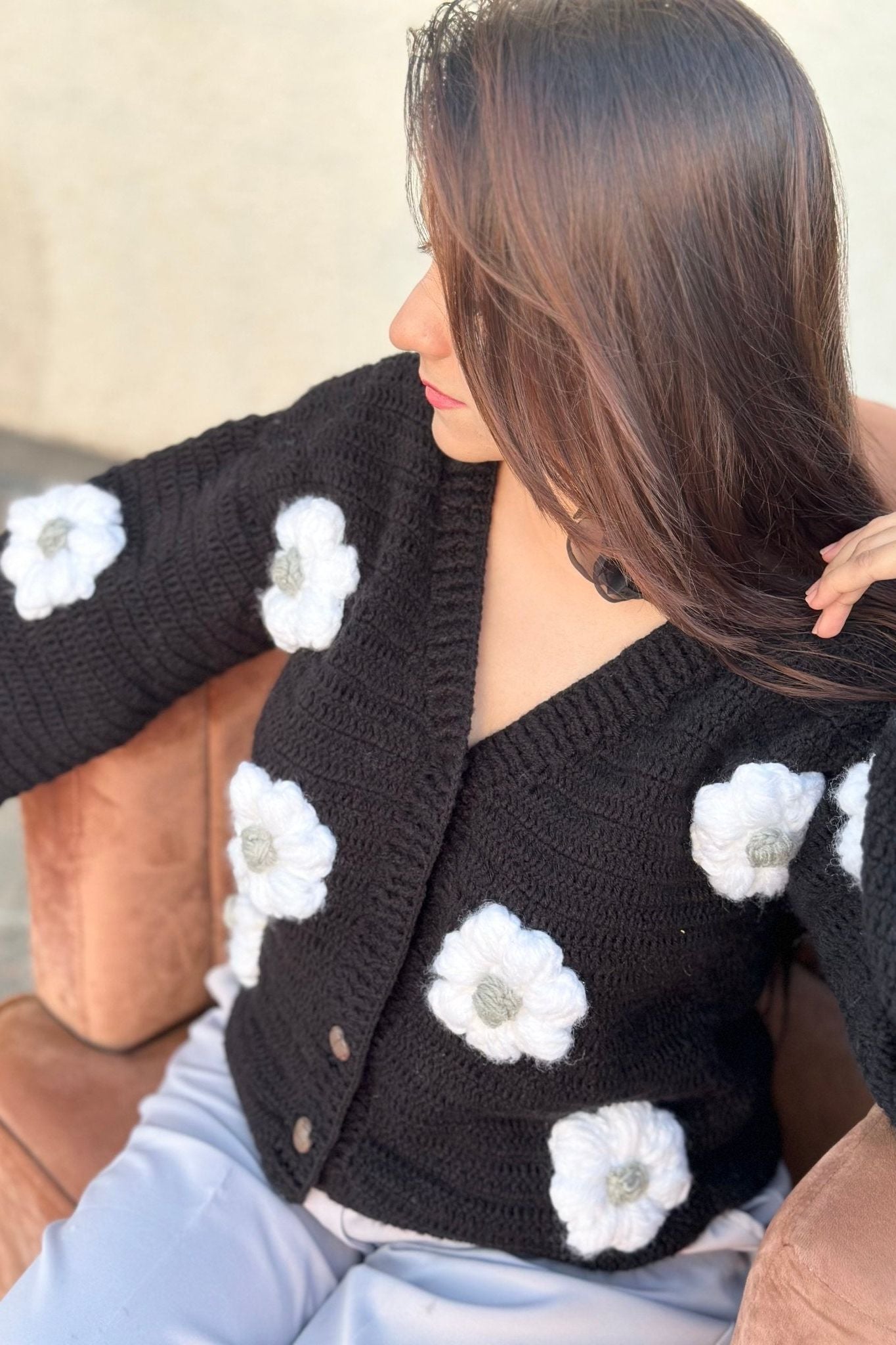 Black Grey Daisy Sweaters - SUGERCANDY