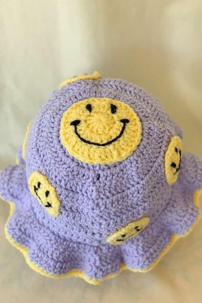 Smiling Crochet Bucket Hat - SUGERCANDY